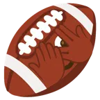Football + Gesicht mit durch die Finger linsendem Auge