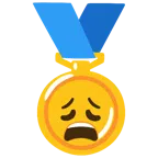 medal za 1. miejsce + znużona twarz