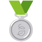 Silbermedaille + Blätter im Wind
