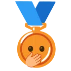Bronzemedaille + Gesicht mit offenen Augen und Hand über dem Mund