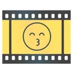 Filmstreifen + küssendes Gesicht mit lächelnden Augen