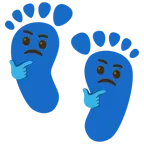 impronta di piedi + faccina concentrata